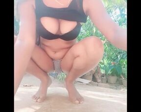 Sri Lanka Sex Girl Garden Fingering