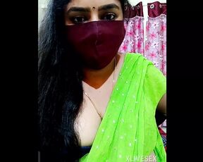 Desi Indian aunty sexy figure