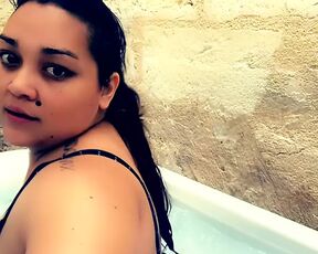 Jacuzzi