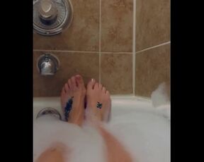 Cute Feet in Bath