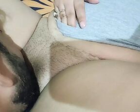 Ayushi Babhi ki apni chut par tong lagwati Hui video