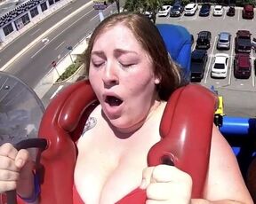 Huge cleavage park attraction