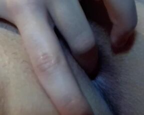 My Fingers Penetrate Deep into the Pussy- ToniManuell